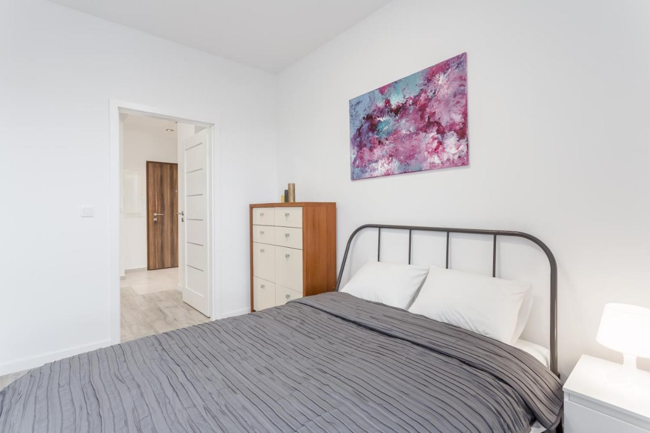 Chill Apartments Family Apartments ワルシャワ エクステリア 写真