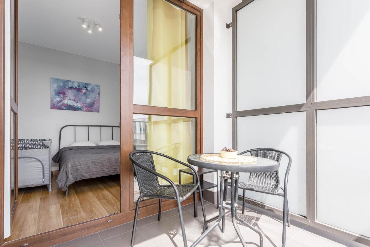 Chill Apartments Family Apartments ワルシャワ エクステリア 写真