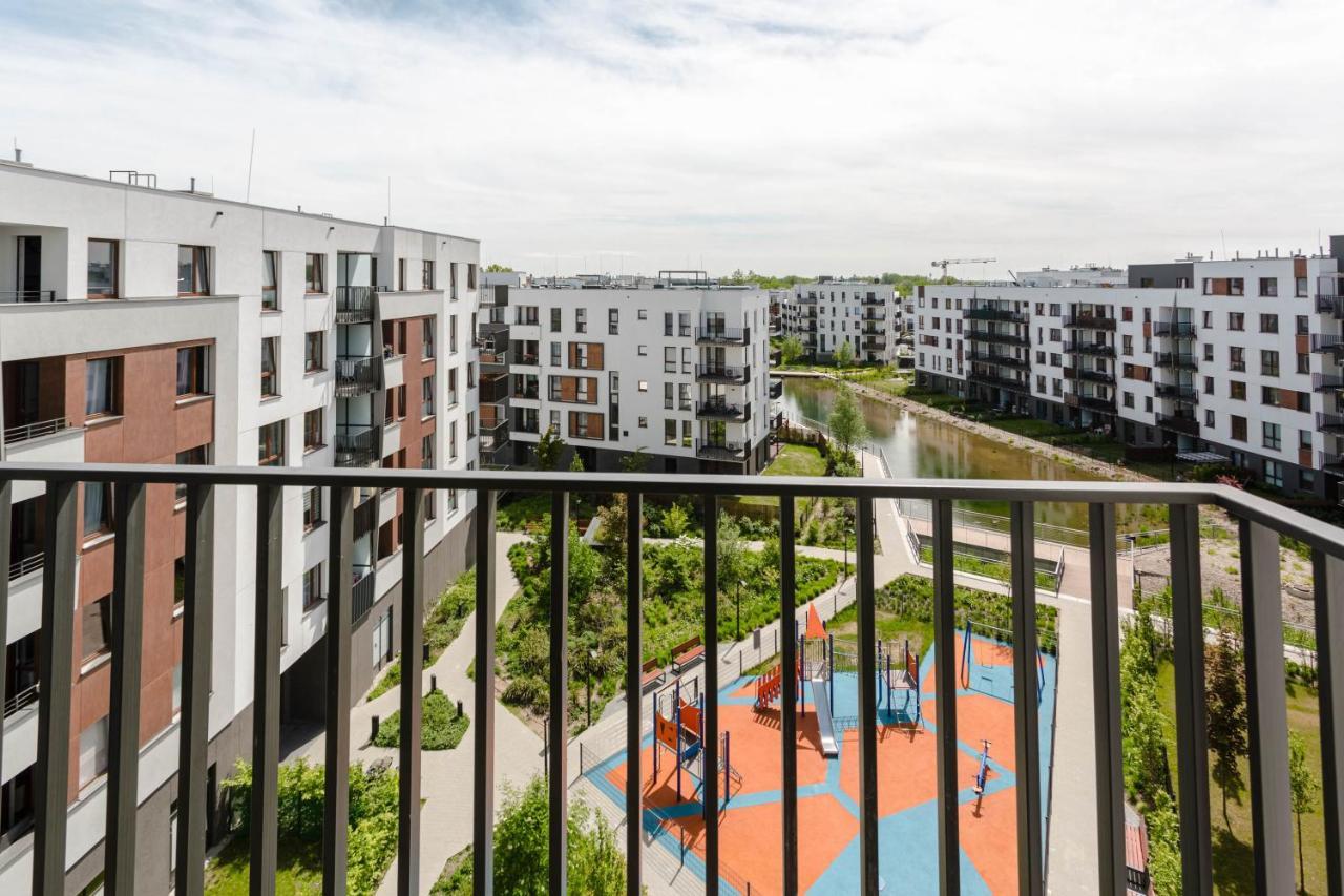 Chill Apartments Family Apartments ワルシャワ エクステリア 写真