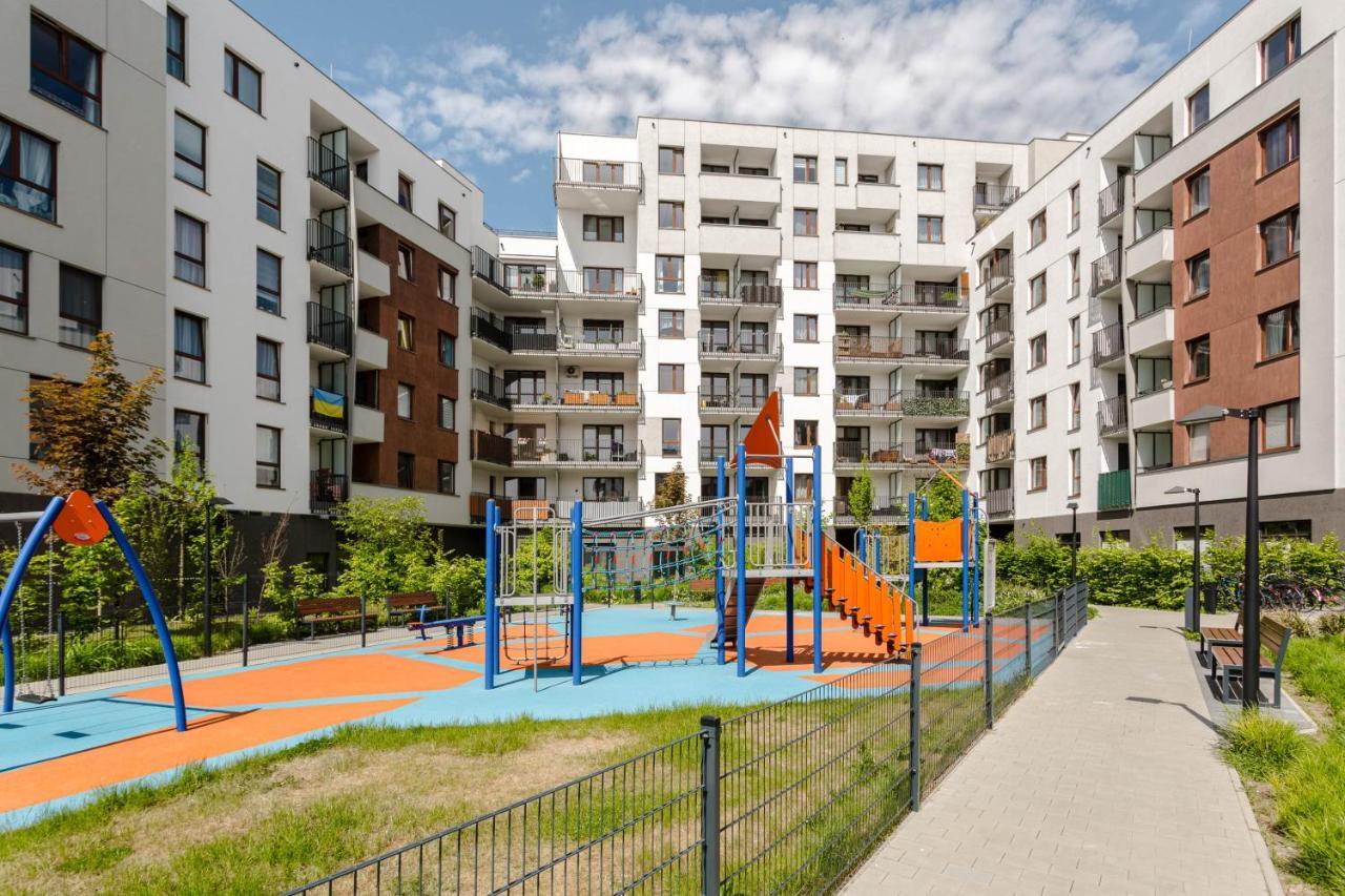 Chill Apartments Family Apartments ワルシャワ エクステリア 写真