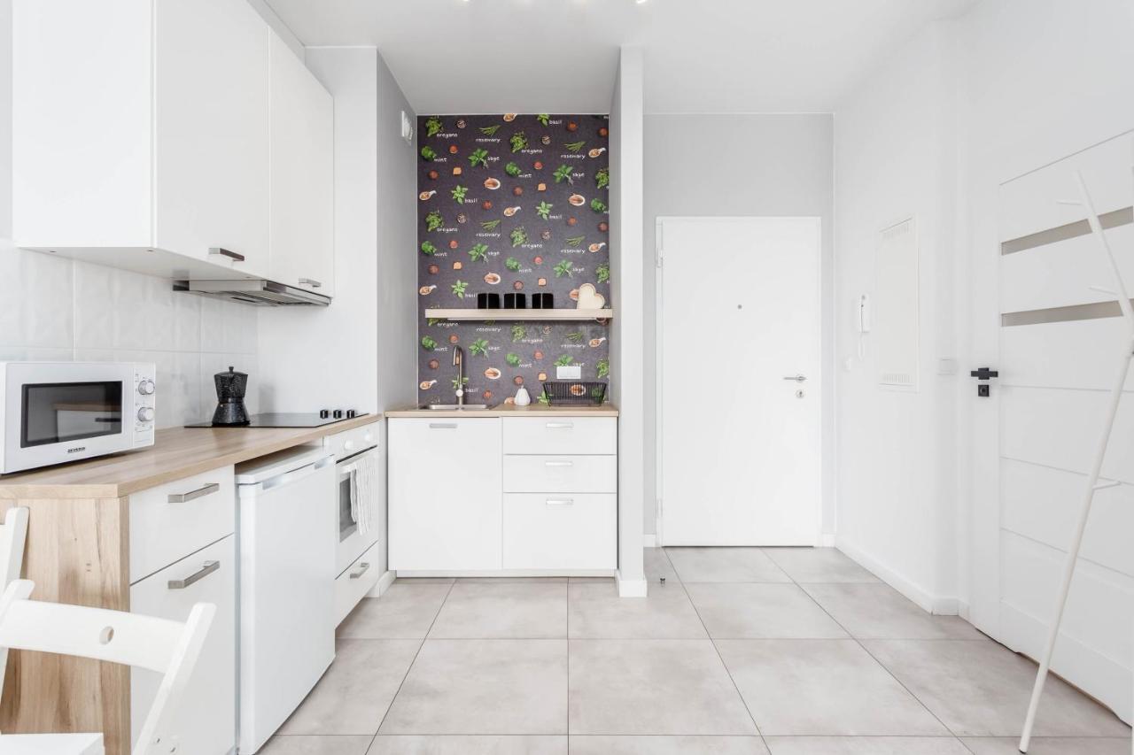 Chill Apartments Family Apartments ワルシャワ エクステリア 写真