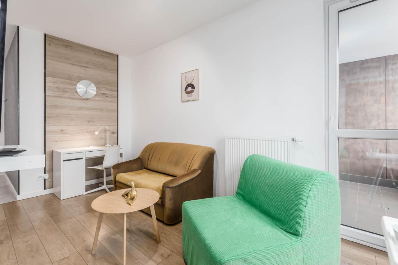 Chill Apartments Family Apartments ワルシャワ エクステリア 写真