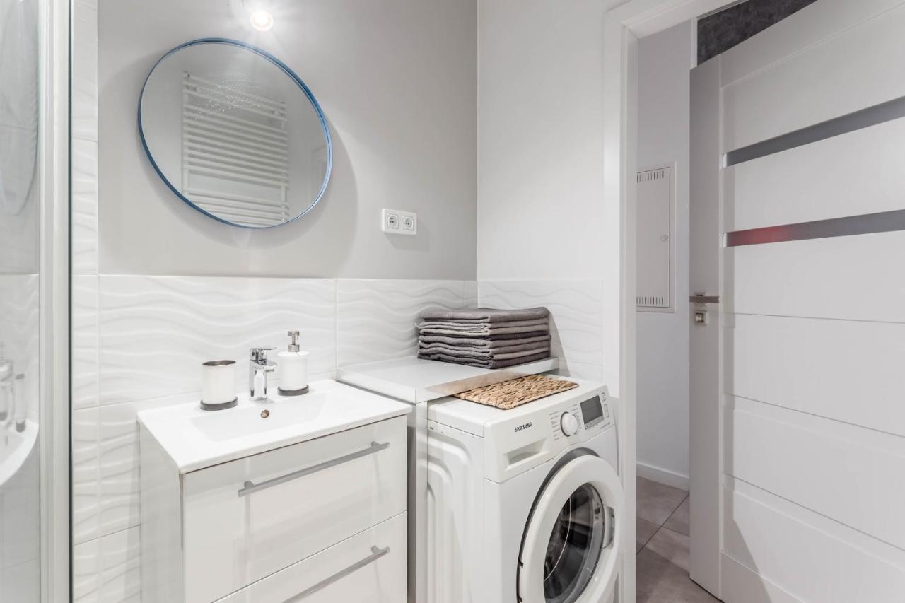 Chill Apartments Family Apartments ワルシャワ エクステリア 写真